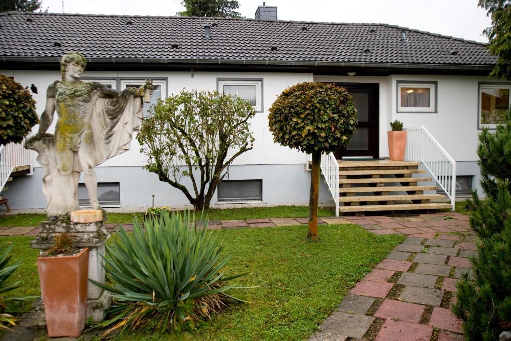 Zimmer Weiss Altenstädt Exteriér fotografie